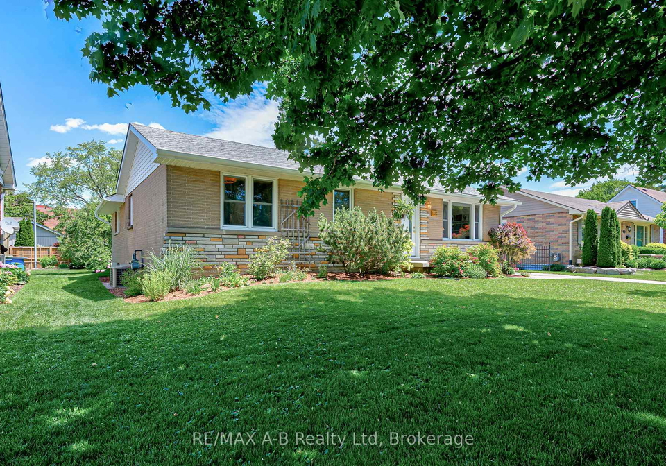 138-woods-street-stratford-ontario-x13451088