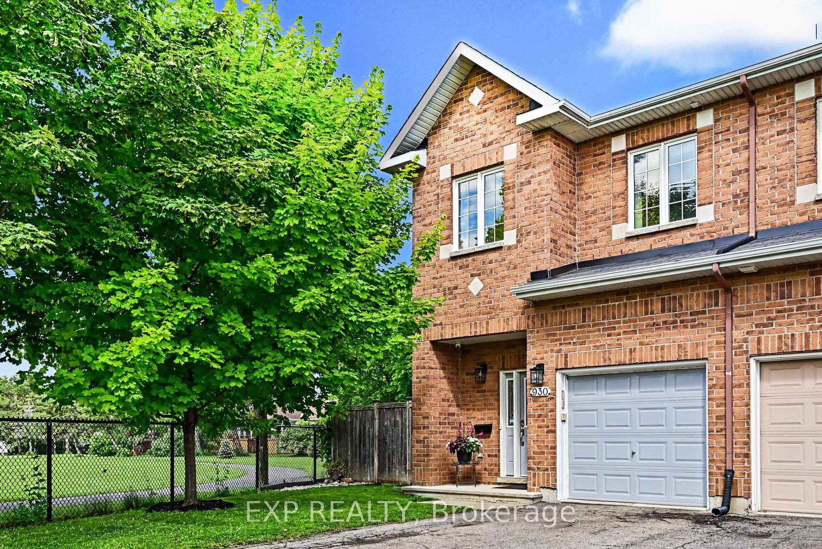 930-torovin-private-ottawa-ontario-x13451144