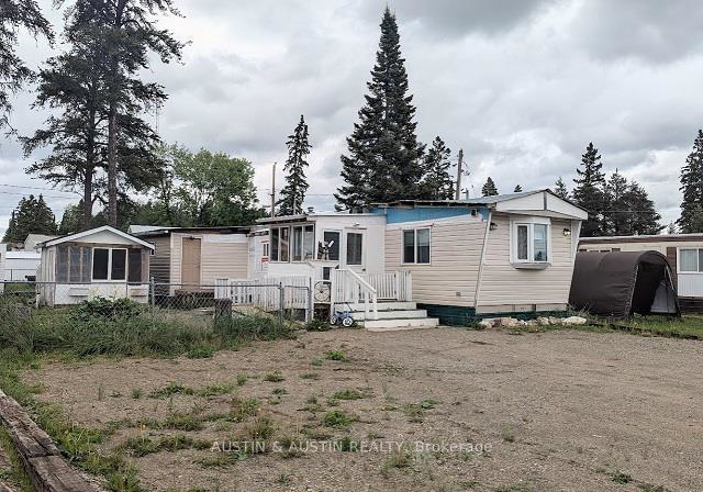 71-16470-highway-17-w-kenora-remote-area-ontario-x13451274