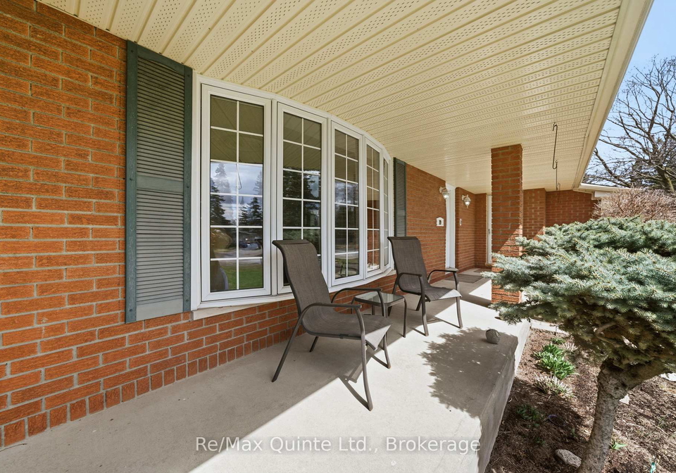 19-country-club-drive-quinte-west-ontario-x13451276