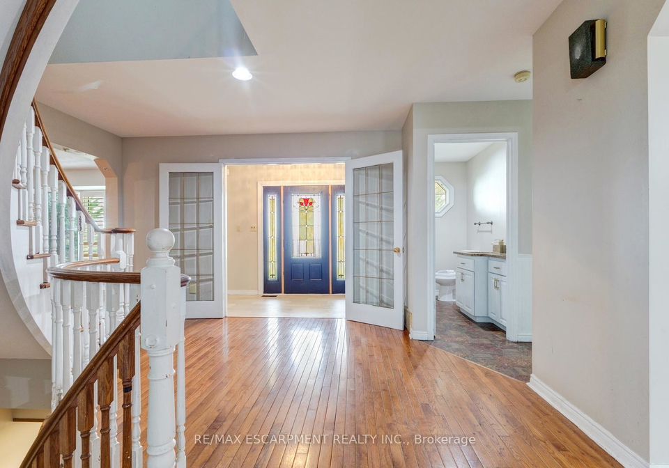 650-sligo-road-e-wellington-north-ontario-x13451348