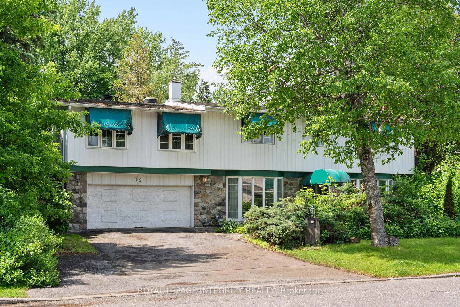 39-mohawk-crescent-ottawa-ontario-x13451428