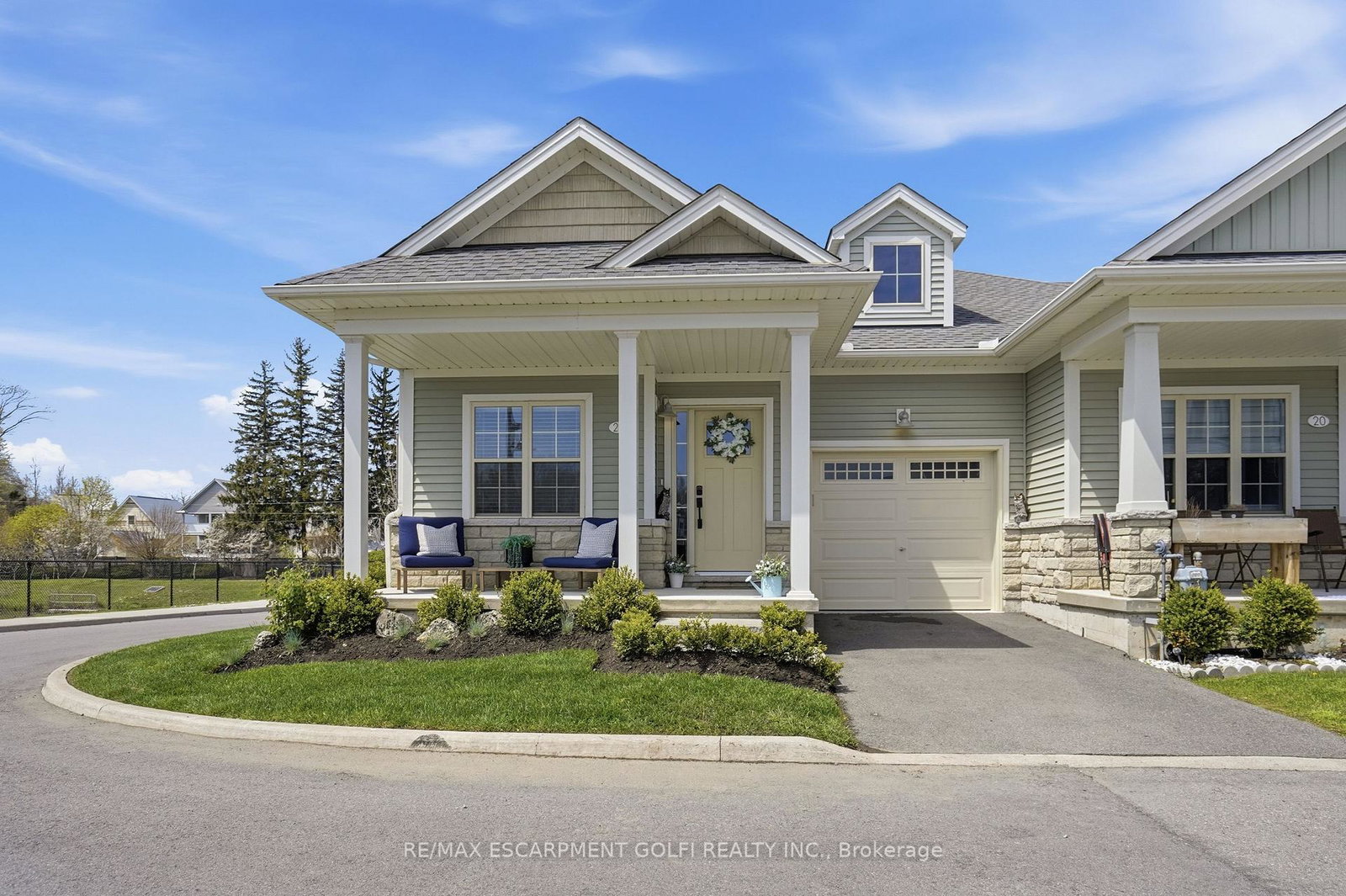 22-south-coast-circle-fort-erie-ontario-x13451482