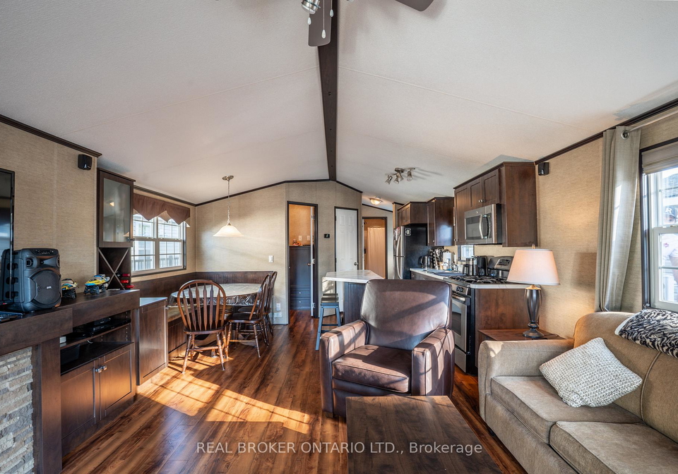 1082-shamrock-marina-road-gravenhurst-ontario-x13451682