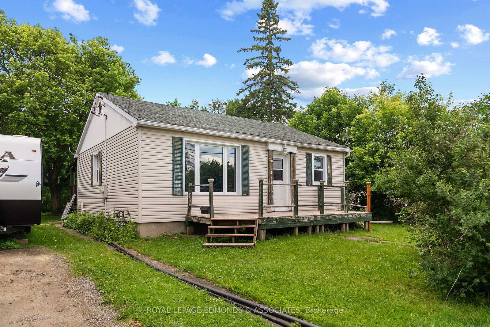 30-poole-street-mcnabbraeside-ontario-x13451832