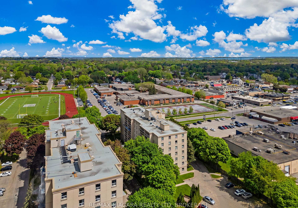 6390-huggins-street-niagara-falls-ontario-x13452030