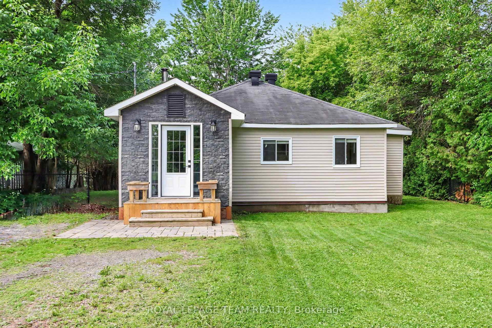 282-harris-road-north-grenville-ontario-x13452100