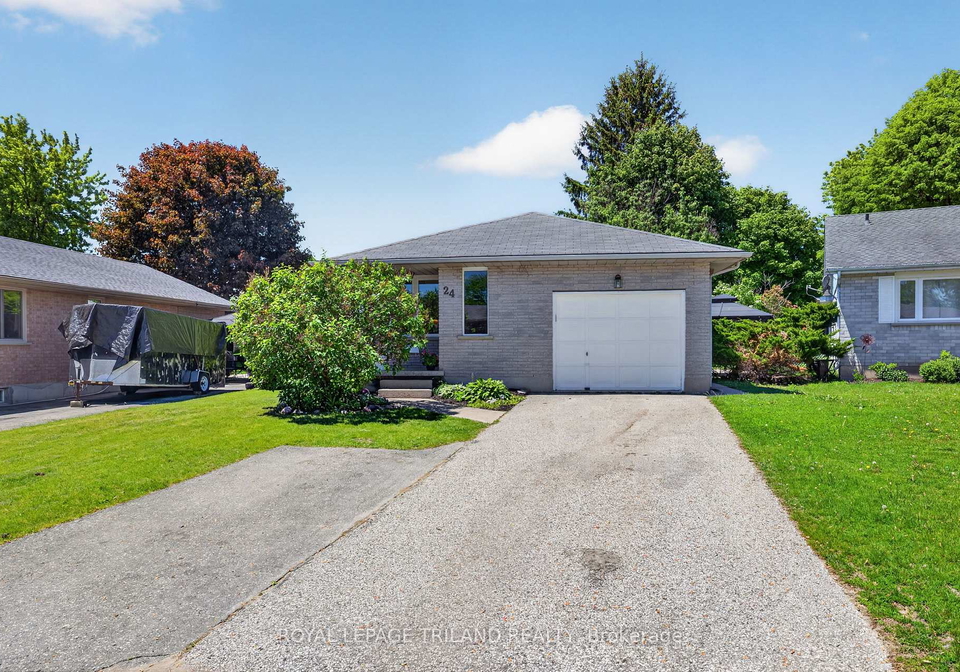 24-farmington-avenue-aylmer-ontario-x13452342