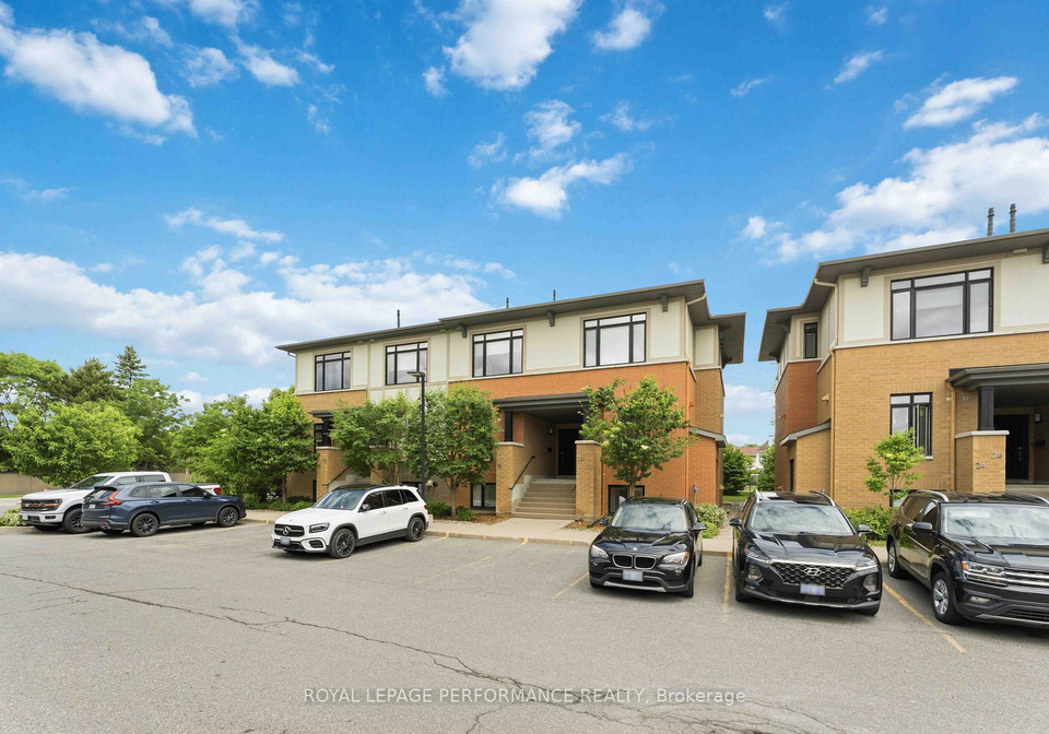 22-bergeron-private-ottawa-ontario-x13452410
