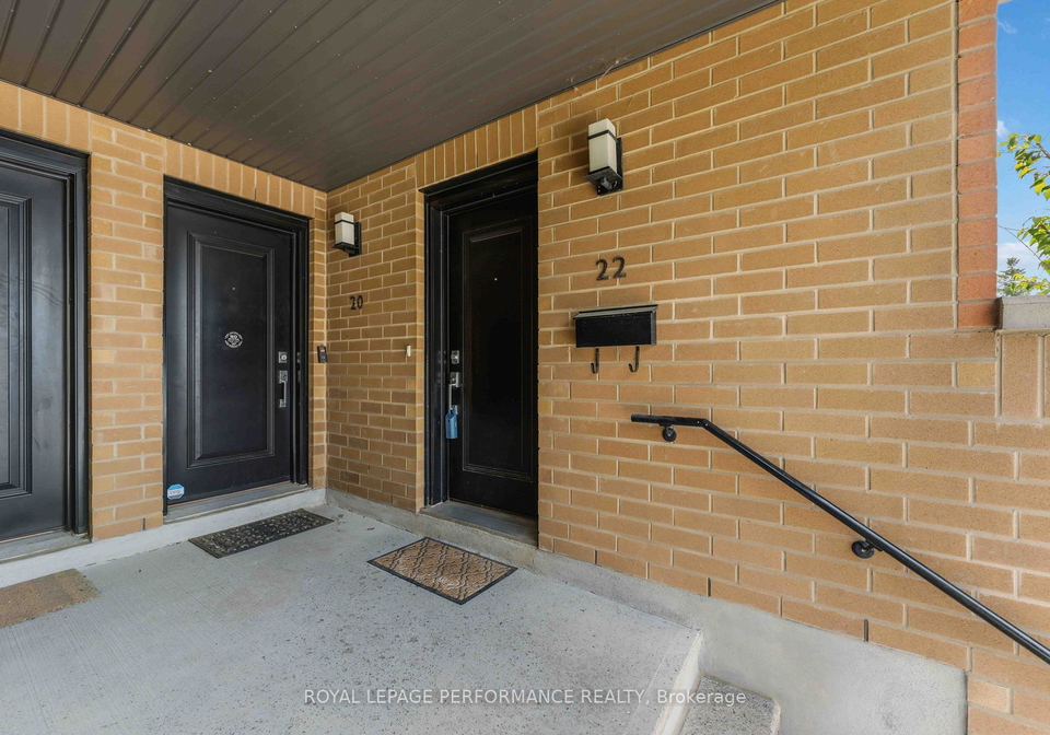 22-bergeron-private-ottawa-ontario-x13452410