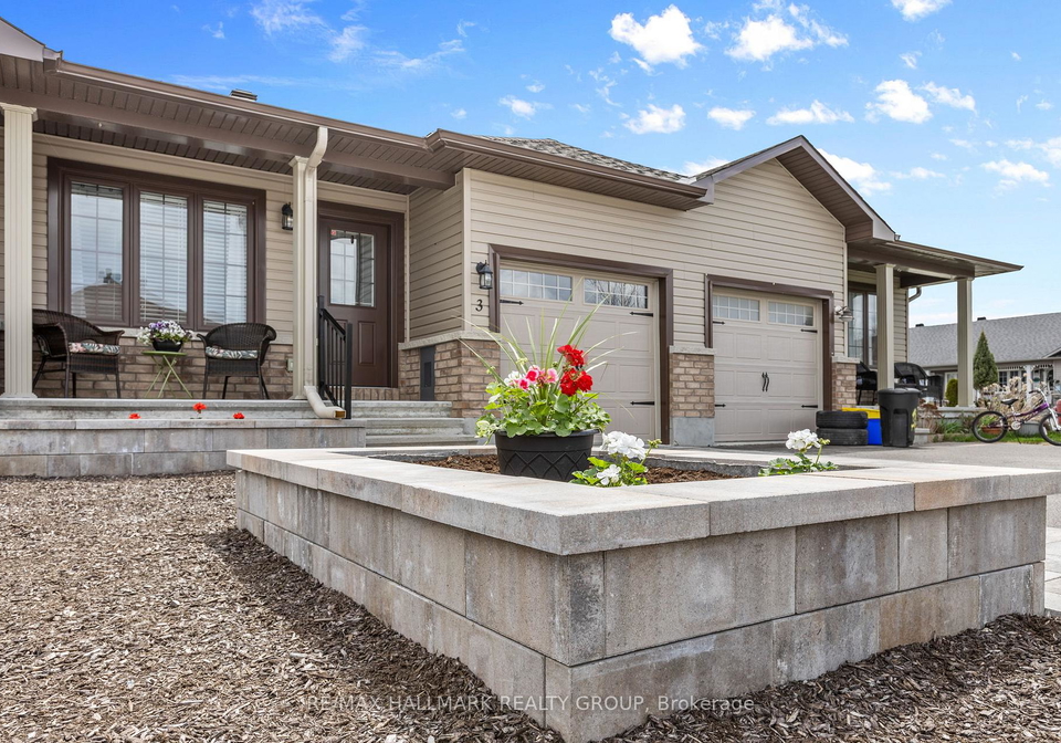 3-horton-street-mississippi-mills-ontario-x13452768