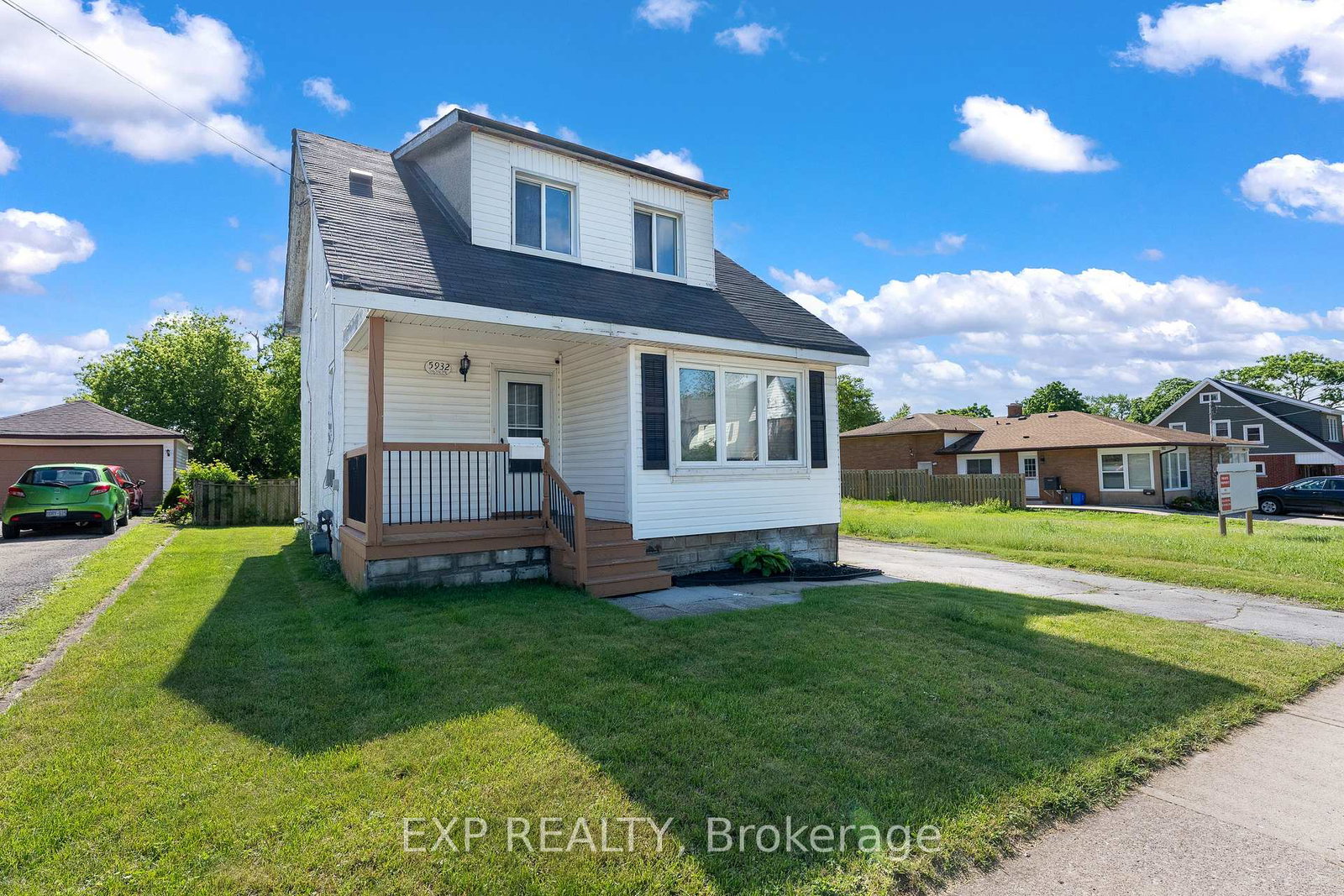 5932-carlton-avenue-niagara-falls-ontario-x13452826
