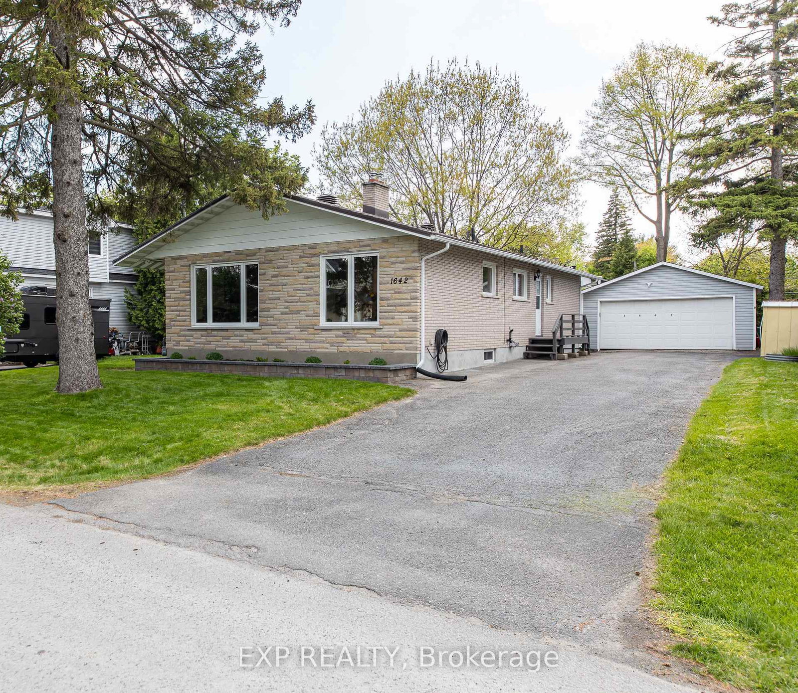 1642-valmarie-avenue-ottawa-ontario-x13452902