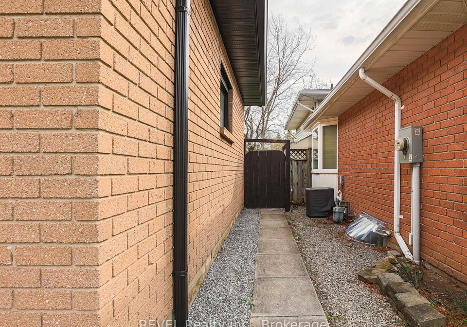 12-andrea-drive-st-catharines-ontario-x13453344