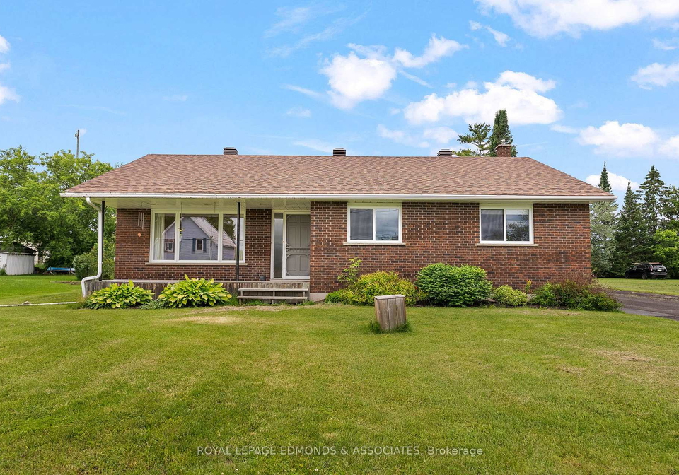 13-lacroix-bay-road-whitewater-region-ontario-x13453362