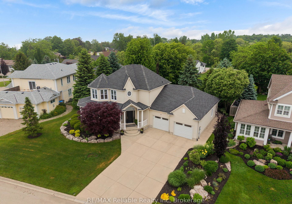 11-harbour-court-bluewater-ontario-x13453476