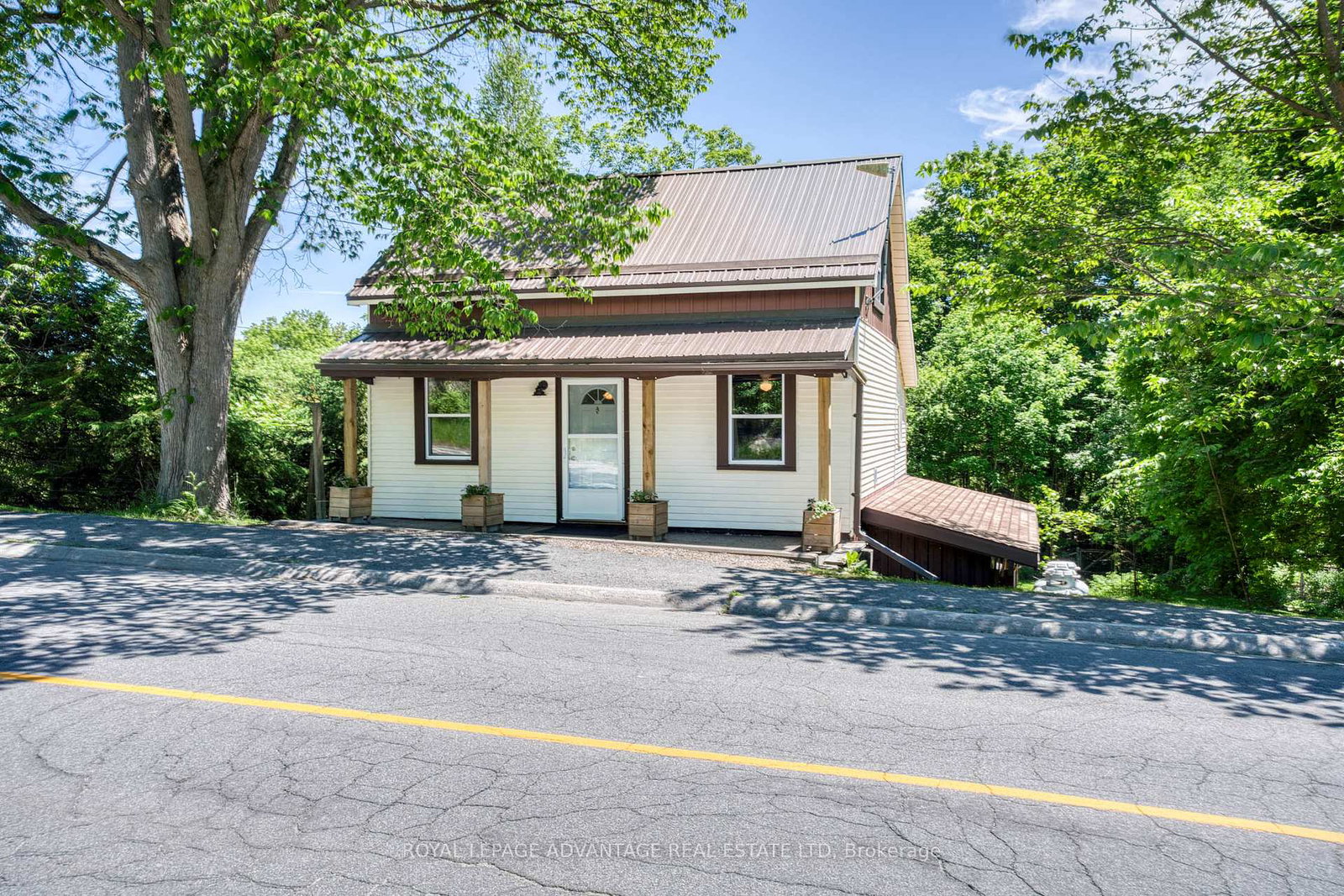 2541-watsons-corners-road-lanark-highlands-ontario-x13453540