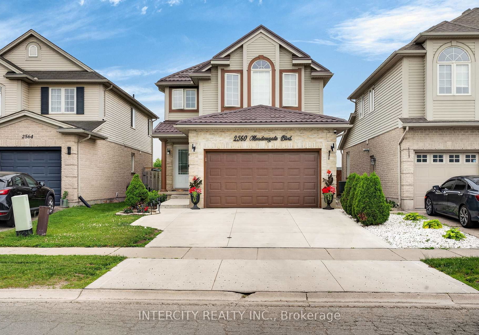 2560-meadowgate-boulevard-london-south-ontario-x13453570
