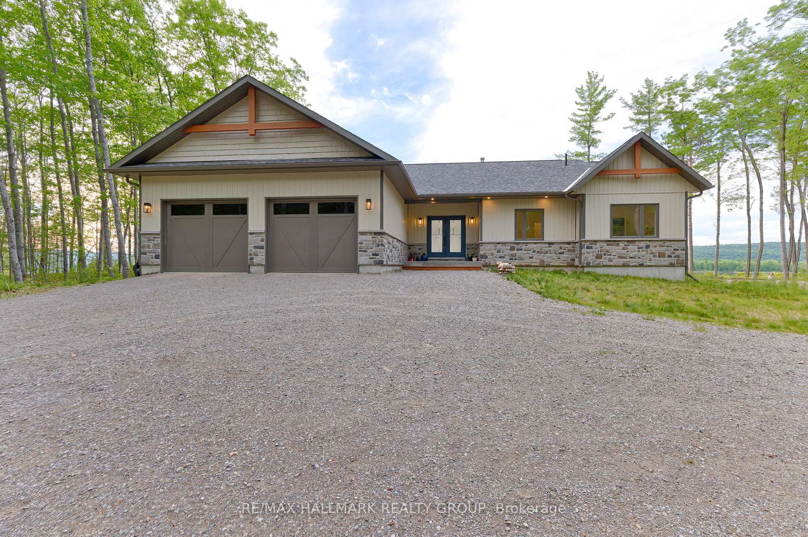 64-hamish-trail-whitewater-region-ontario-x13453712