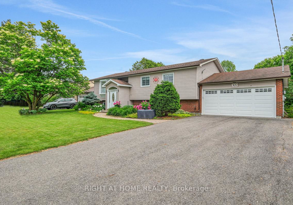 300-maple-street-russell-ontario-x13453828
