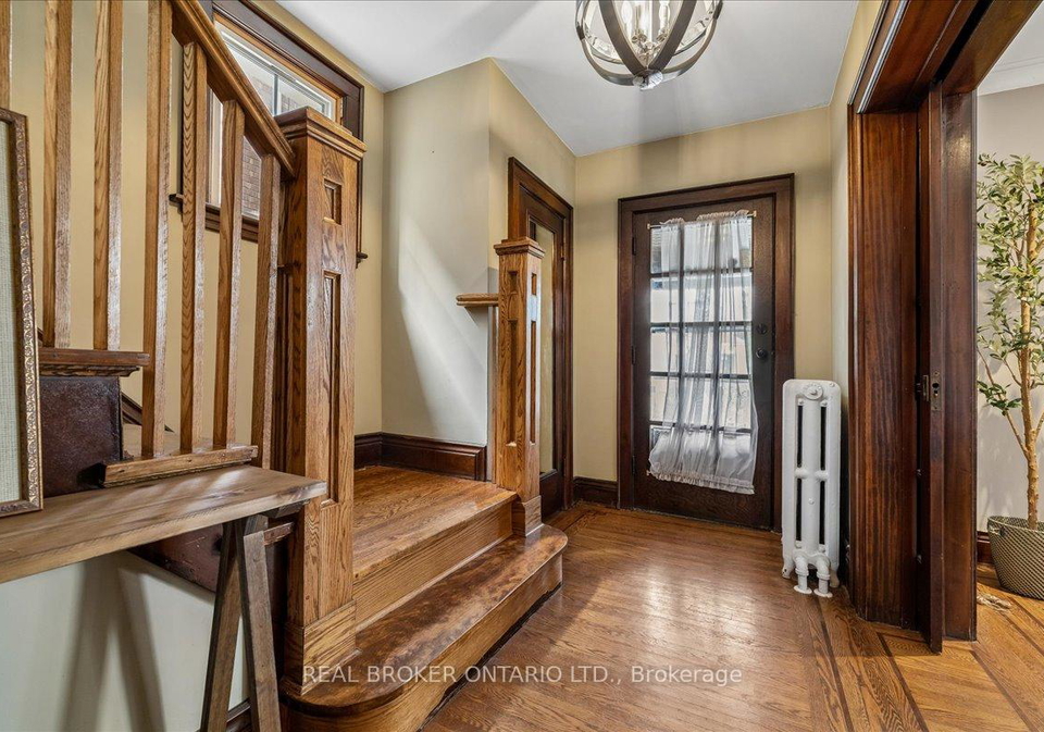 25-ottawa-street-s-hamilton-ontario-x13454008