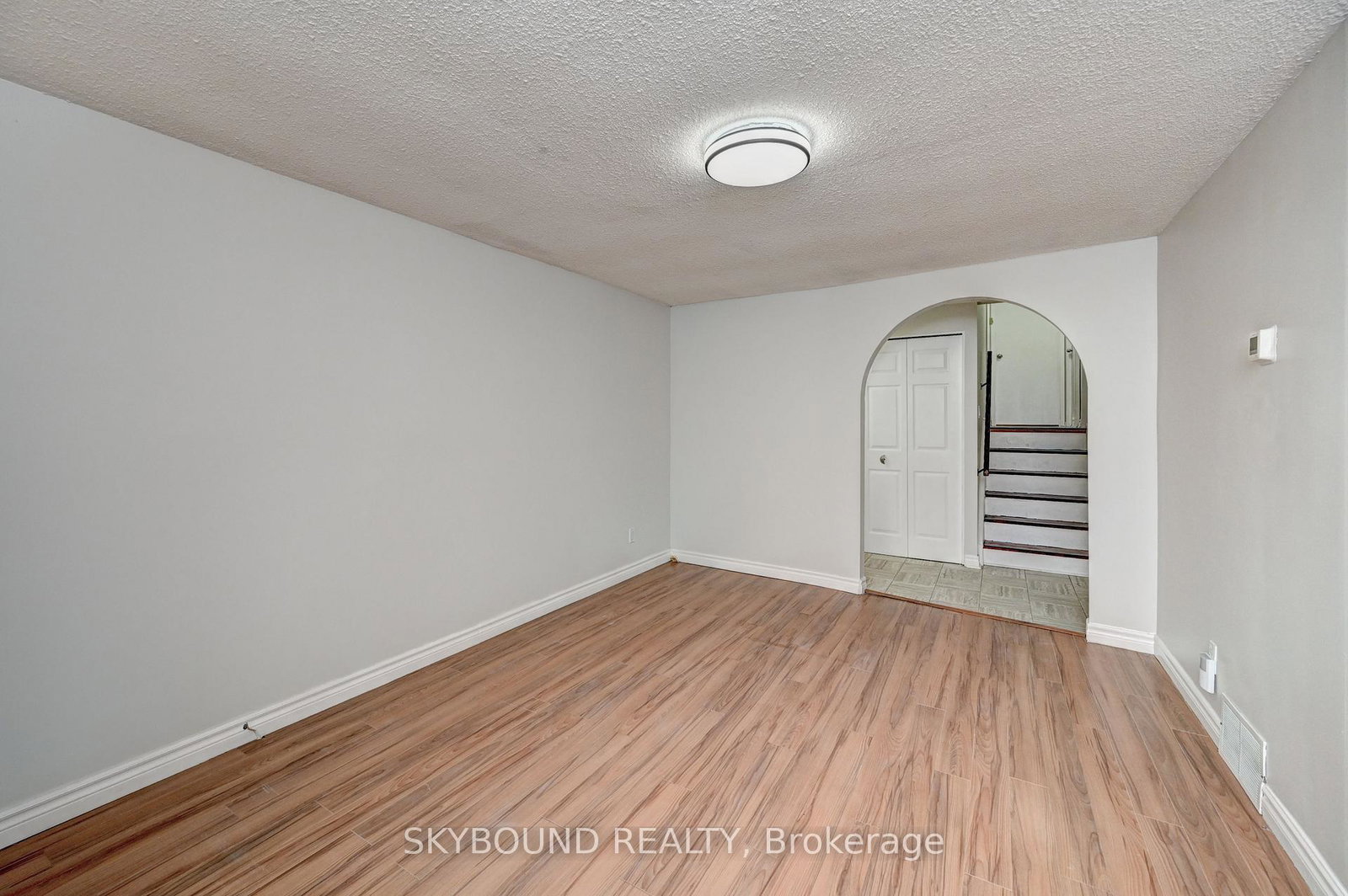 48-cluthe-crescent-kitchener-ontario-x13454382