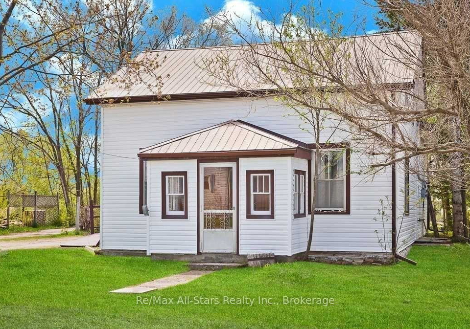 40-elliot-street-kawartha-lakes-ontario-x13455108