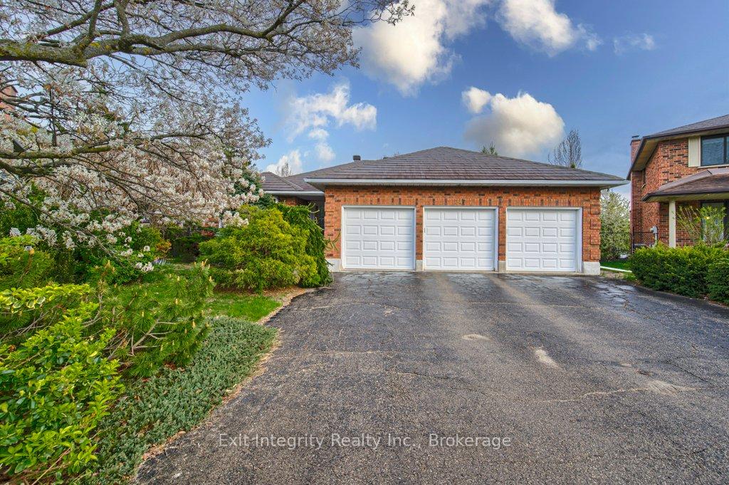 247-rolling-acres-court-kitchener-ontario-x13455160