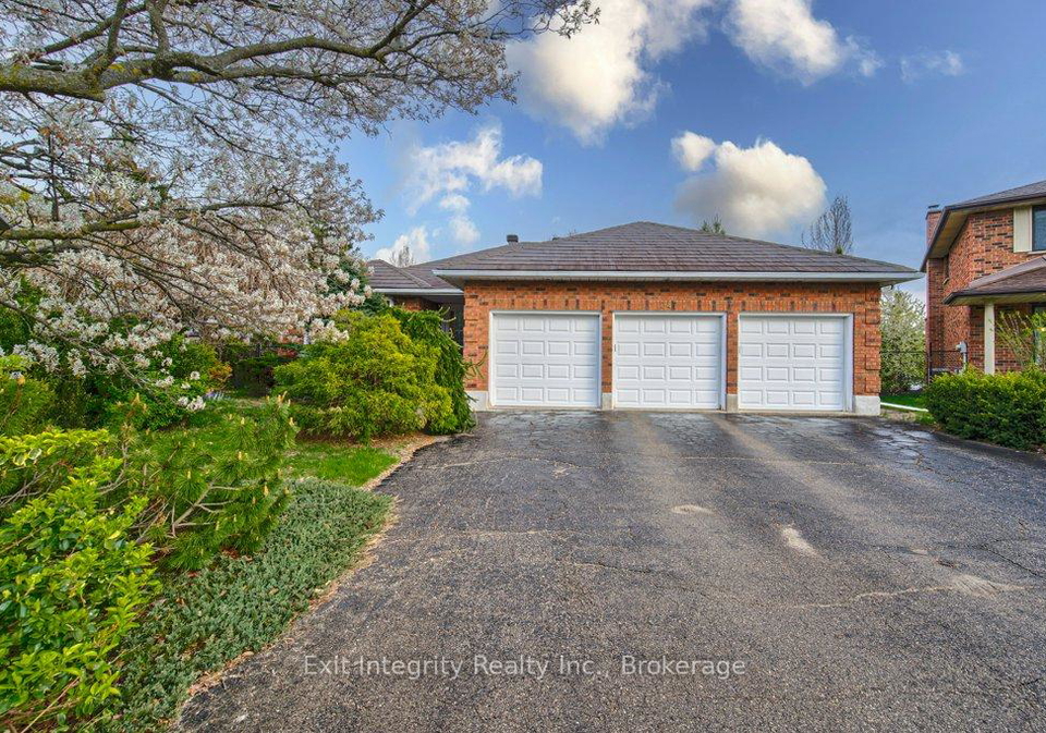 247-rolling-acres-court-kitchener-ontario-x13455160