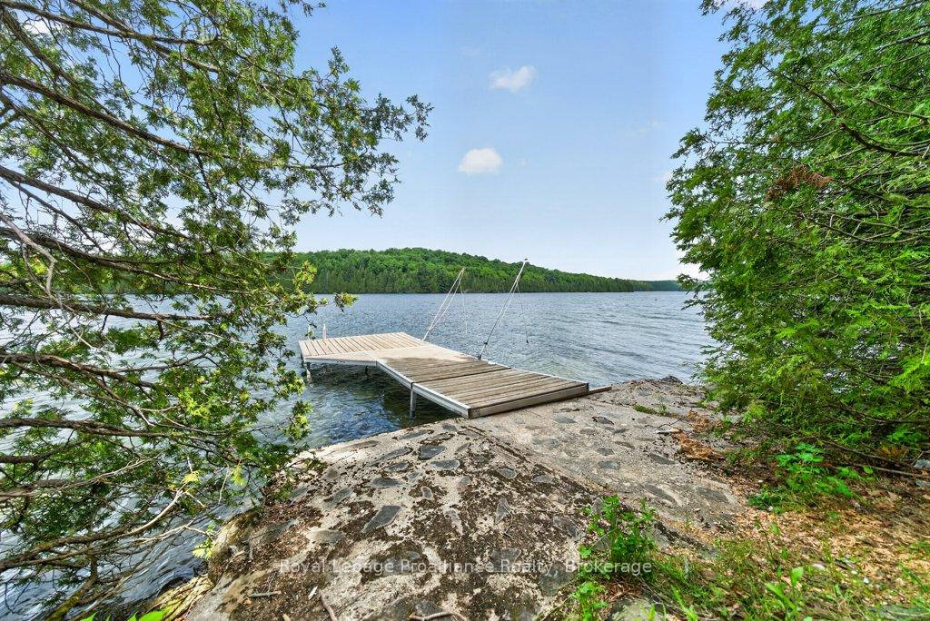 1107-peters-lane-frontenac-ontario-x13455296