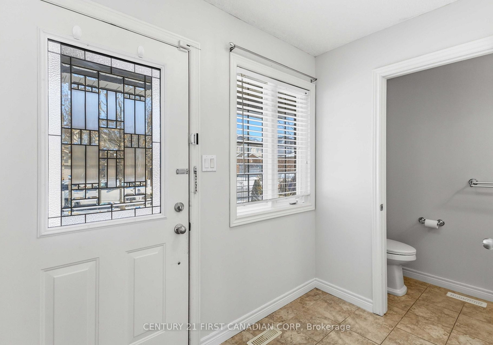 1678-blackmaple-crescent-london-east-ontario-x13455366