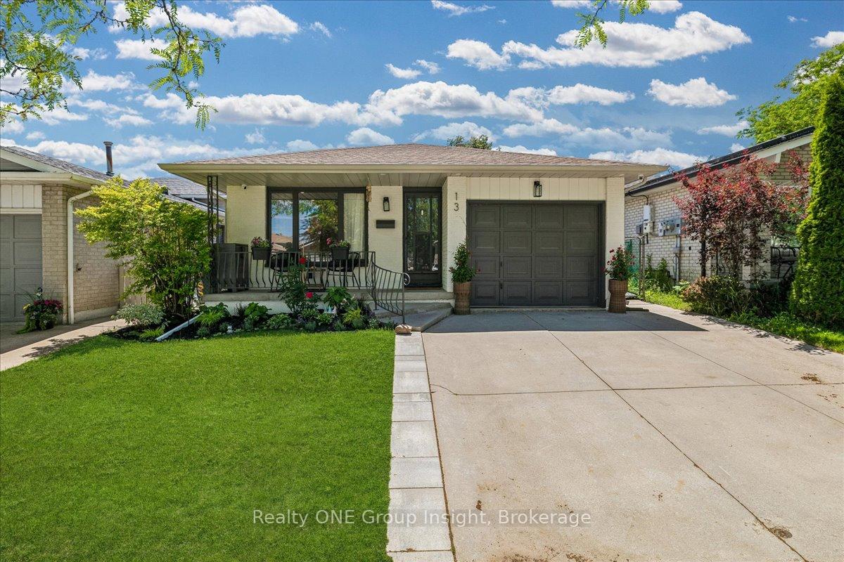 13-salina-place-hamilton-ontario-x13455502