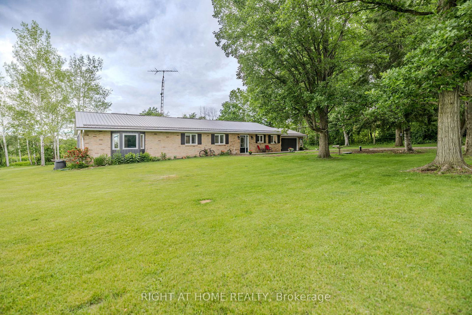 35-macmillan-road-centre-hastings-ontario-x13455550