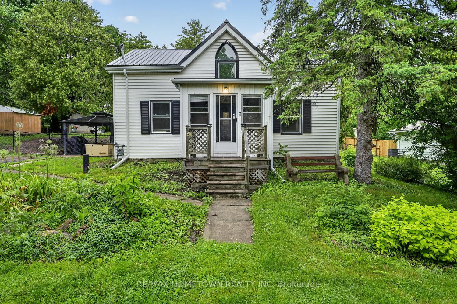 15-perth-street-elizabethtown-kitley-ontario-x13455676