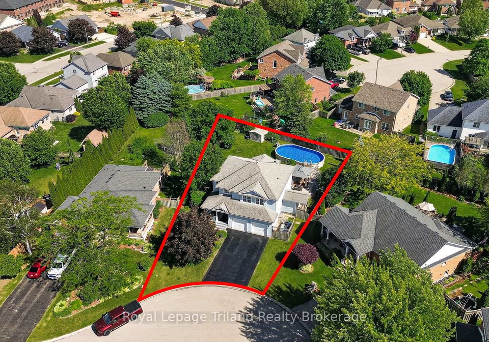 6-gayfer-place-ingersoll-ontario-x13455770
