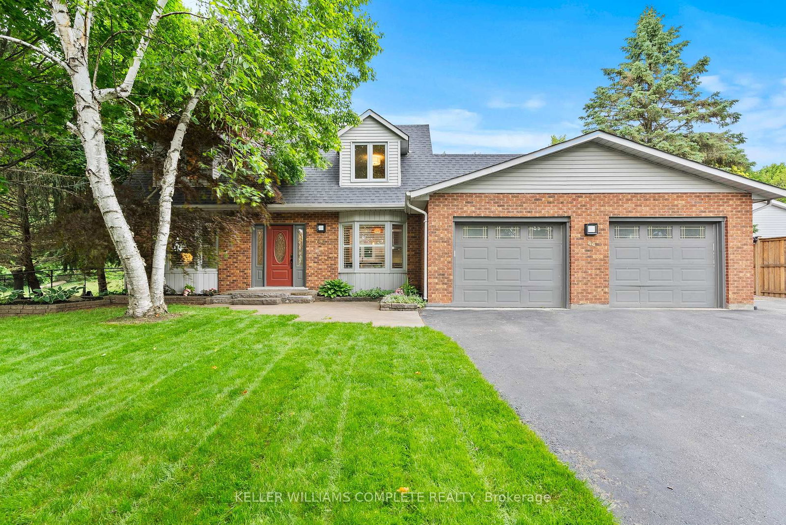 44-fireside-drive-hamilton-ontario-x13455972
