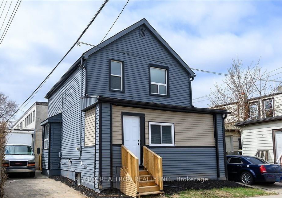 31-greenaway-avenue-hamilton-ontario-x13456078