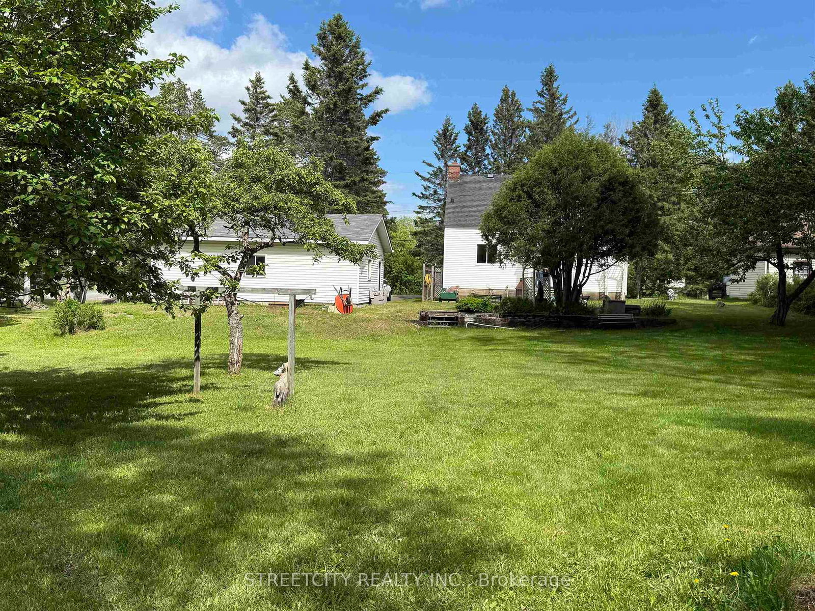 4039-alice-avenue-thunder-bay-ontario-x13456090