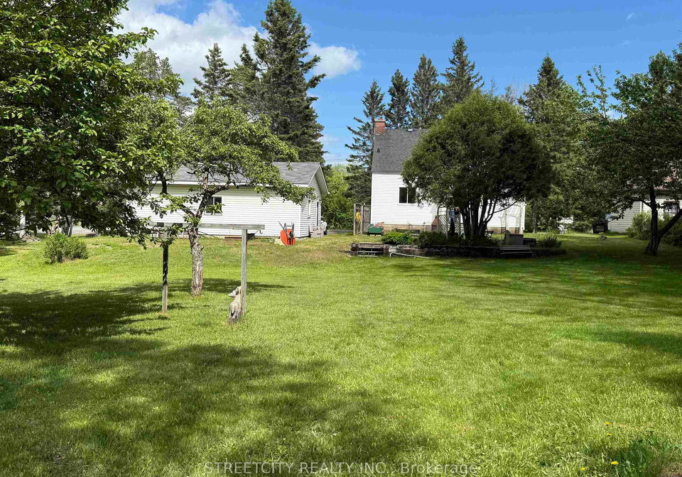 4039-alice-avenue-thunder-bay-ontario-x13456090