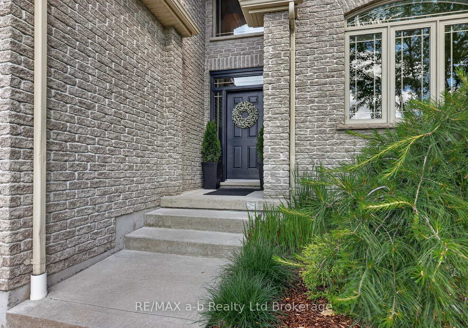 535-crestwood-court-woodstock-ontario-x13456208