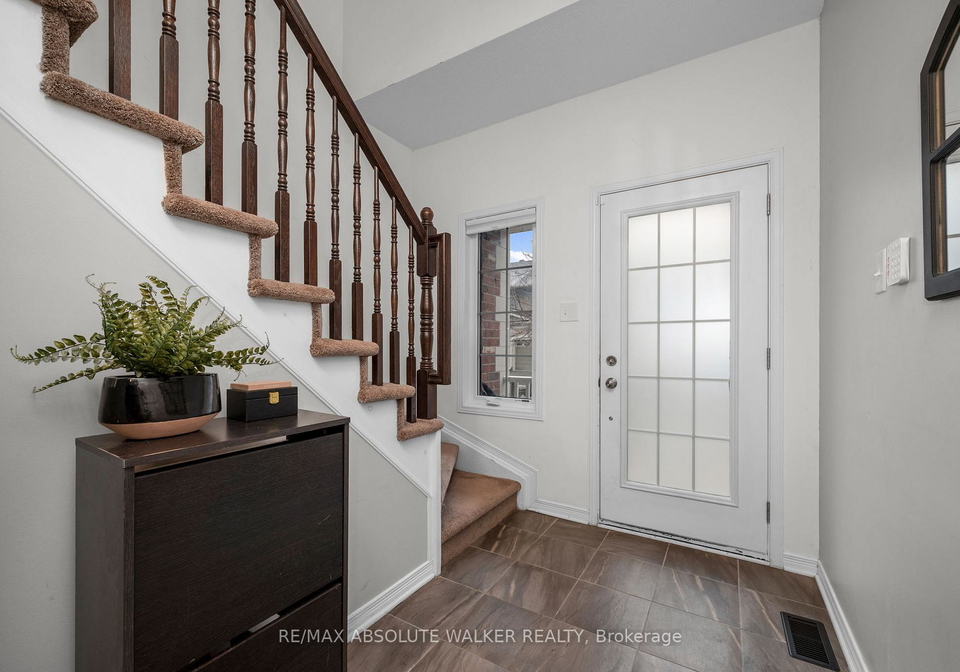 33-dundalk-private-ottawa-ontario-x13456386