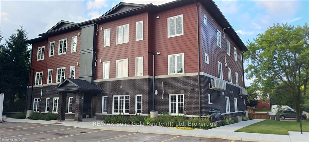 3murray-court-perth-east-ontario-x13456452