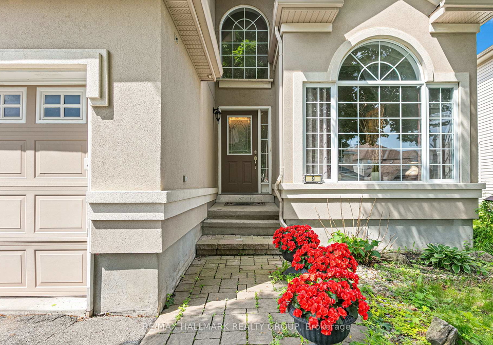 9-blackshire-circle-ottawa-ontario-x13456562