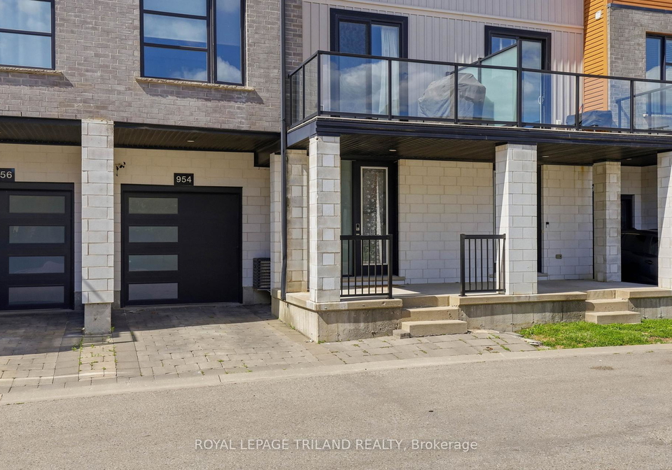 954-west-village-square-london-north-ontario-x13456632