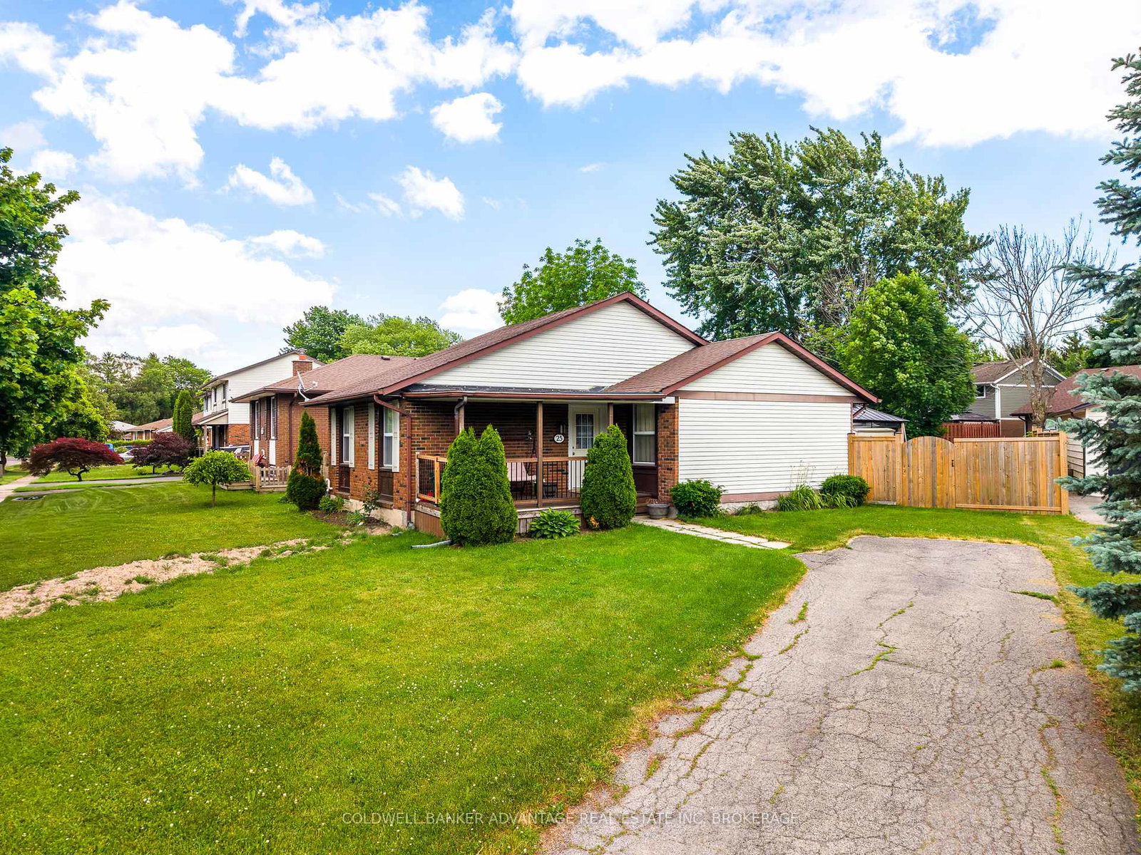 25-newleaf-crescent-welland-ontario-x13456636