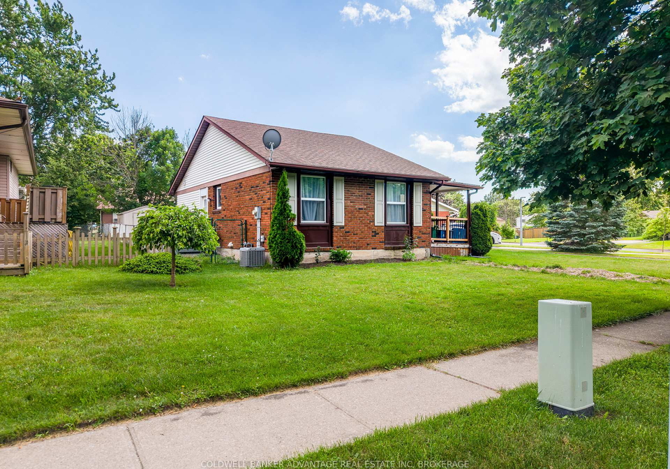 25-newleaf-crescent-welland-ontario-x13456636