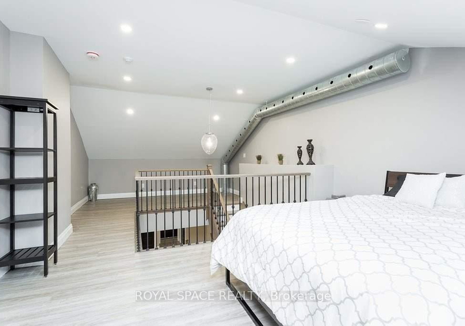 73-king-street-e-hamilton-ontario-x13456668