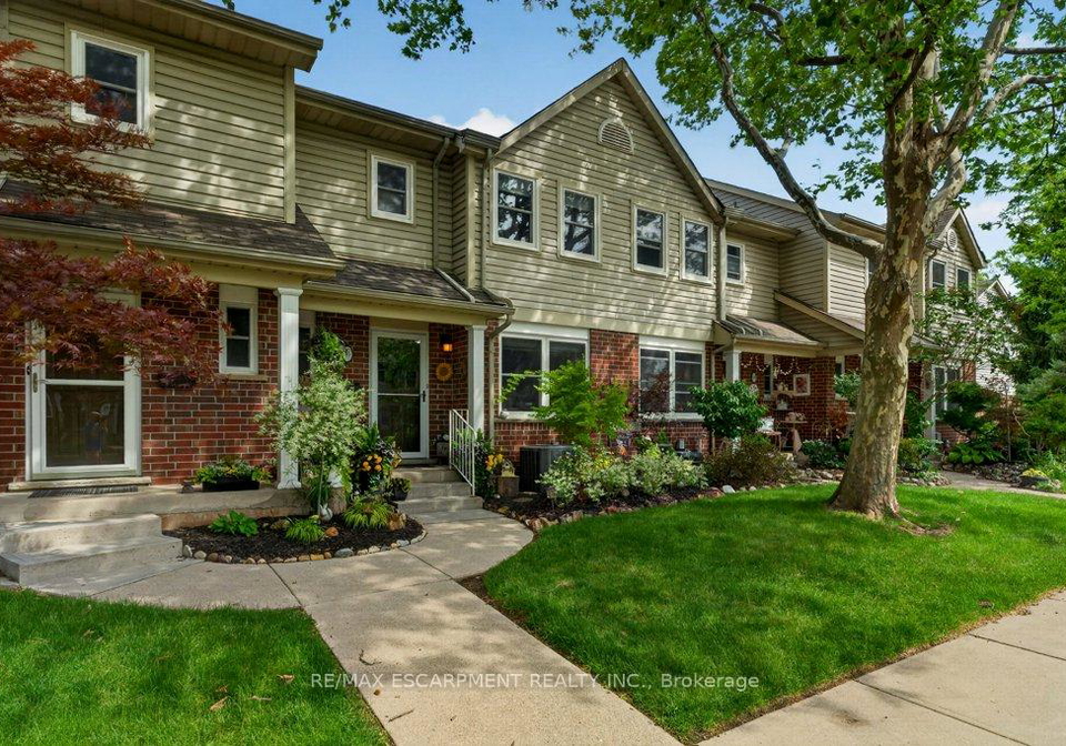 kerman-avenue-grimsby-ontario-x13456684