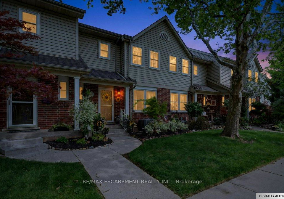 kerman-avenue-grimsby-ontario-x13456684