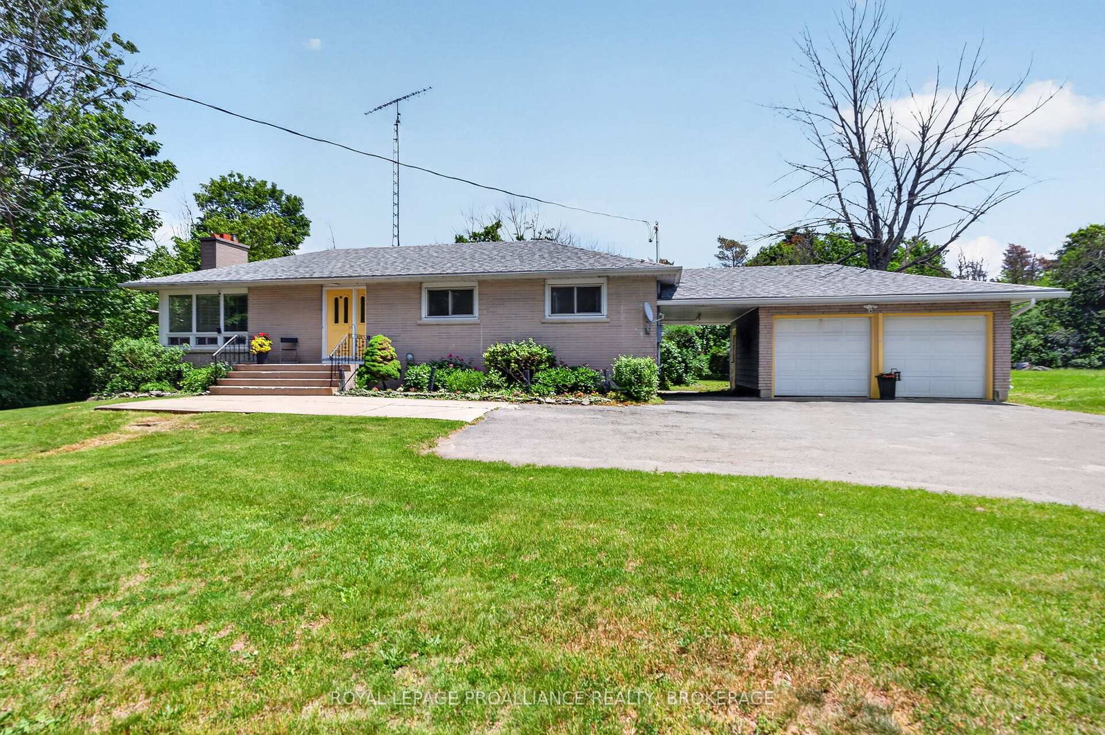 1912-sydenham-road-kingston-ontario-x13456986
